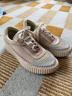 Dolce Vita Dolen Pastel Knit Sneakers size women’s 6